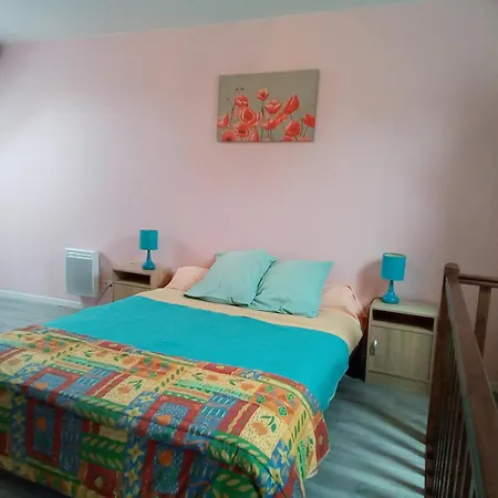 Aux Roses 度假居 *